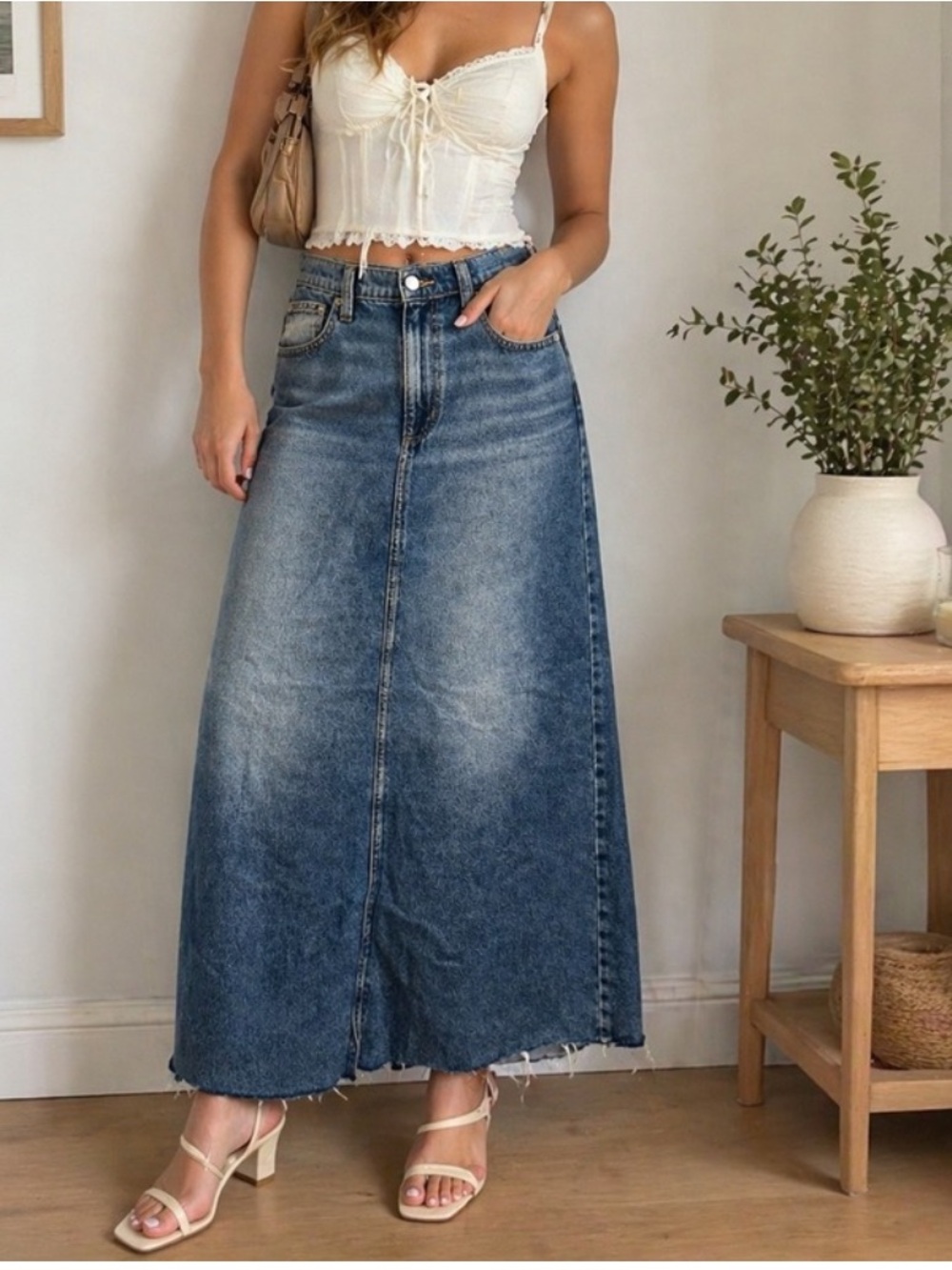 Universal Thread Denim Maxi Skirt Medium Wash Raw Hem Back Slit Casual 90's